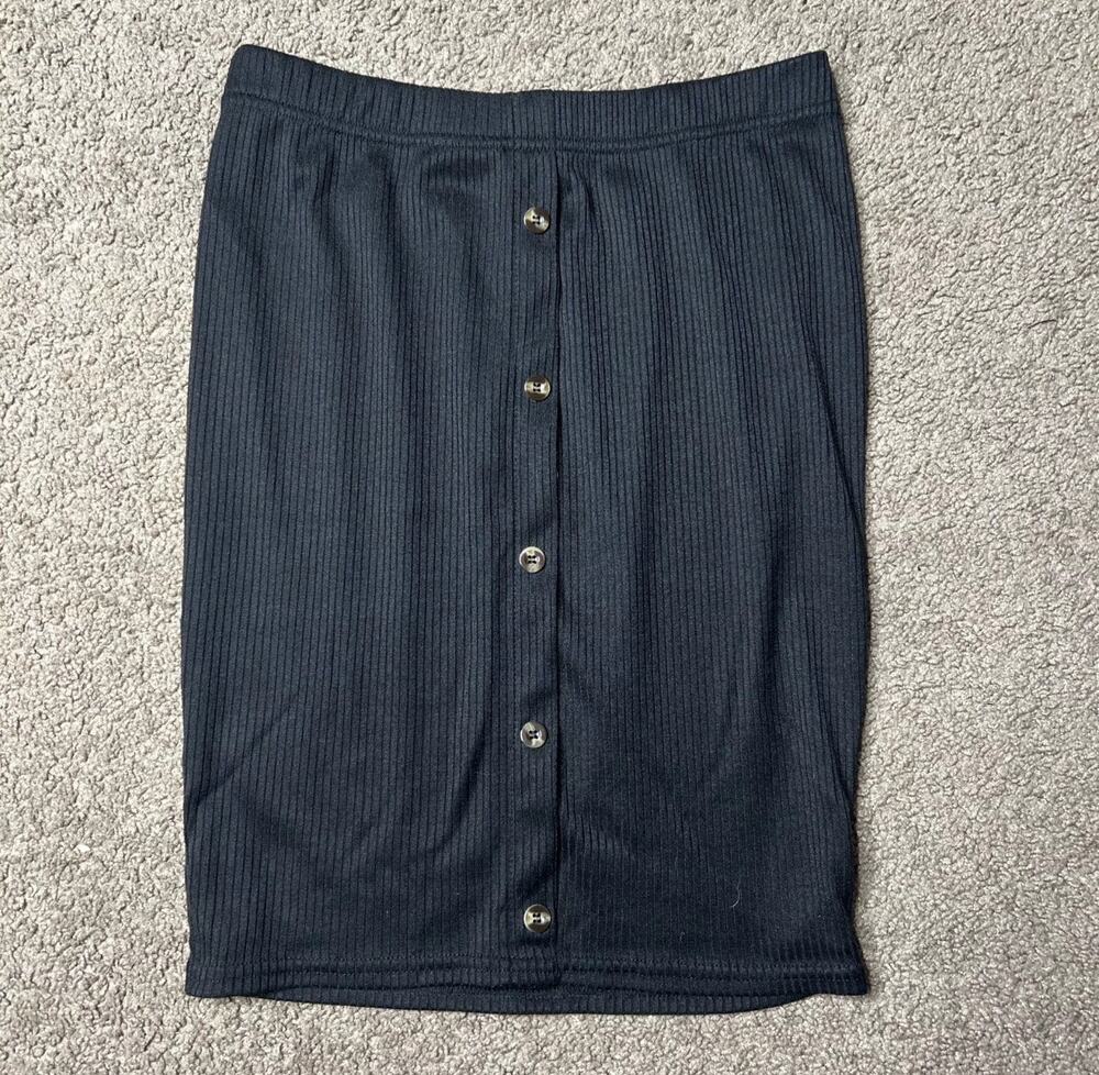 Women’s Small Ellie & Kate Black Ribbed Faux Button Up Skirt Elastic Waistband